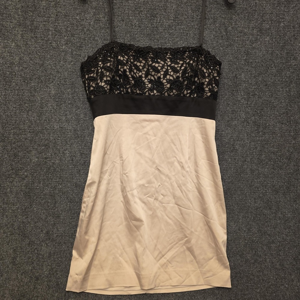BCBGMAXAZRIA Dress Womens Medium Black Nude Beaded Lace Sheath Sweetheart Mini